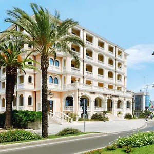 Hotel Grand President