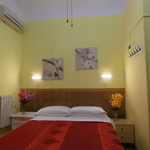 sunlight-guest-house.it-romehotels.com/
