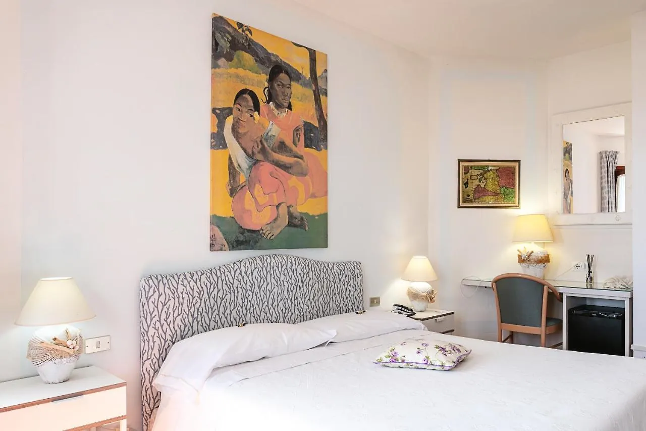 Hotel Stefania Boutique Hotel By The Beach Olbia