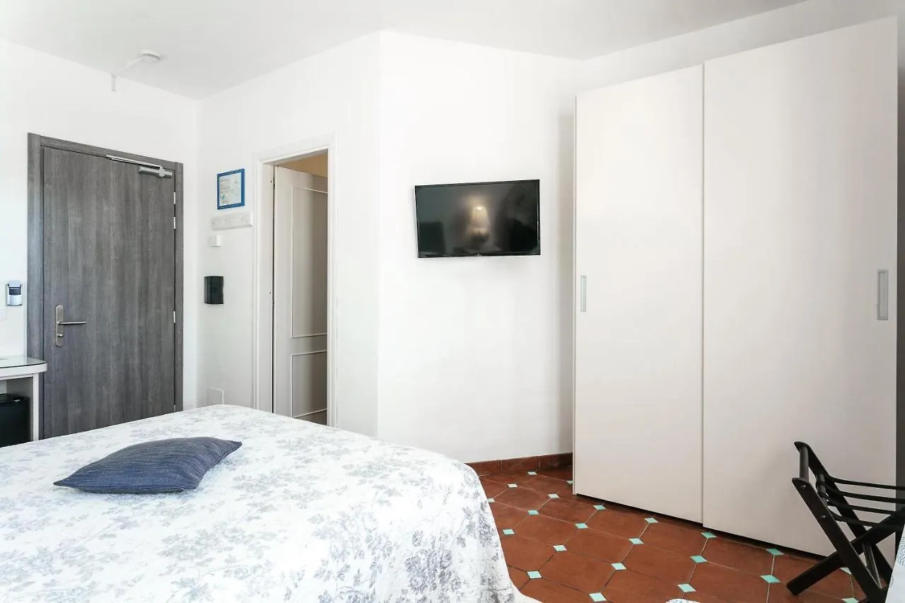 Hotel Stefania Boutique Hotel By The Beach Olbia