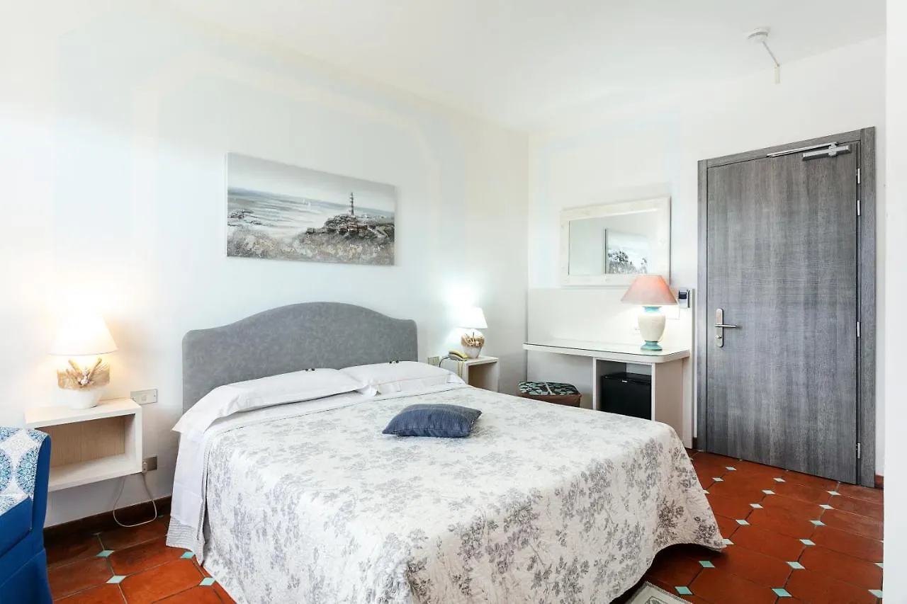 ****  Hotel Stefania Boutique Hotel By The Beach Olbia Italia