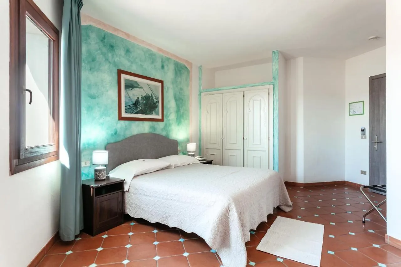 Hotel Stefania Boutique Hotel By The Beach Olbia
